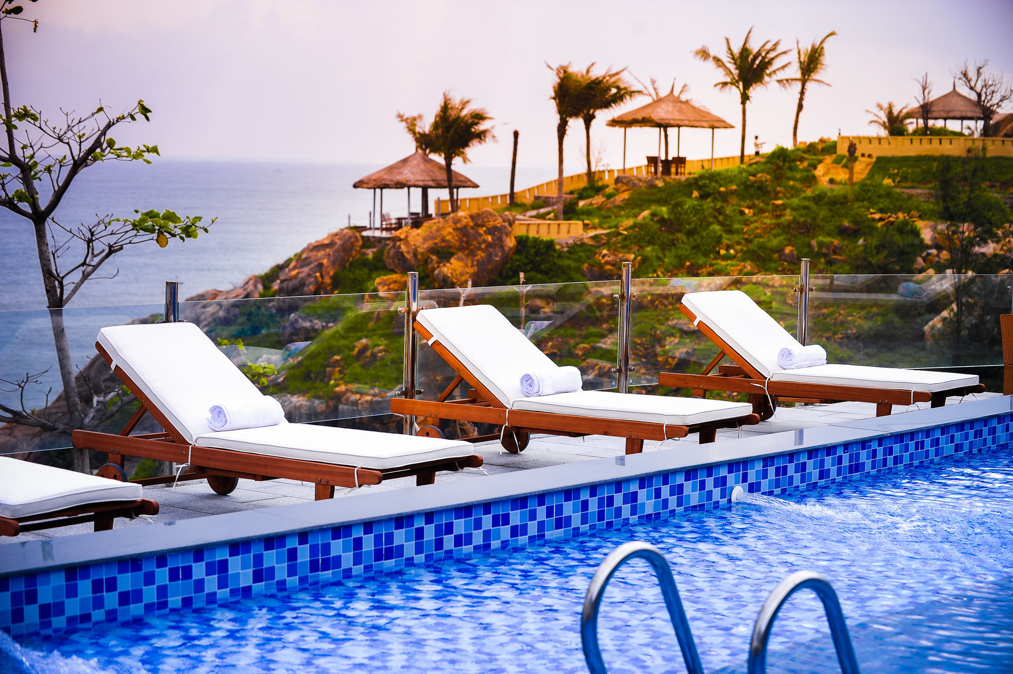 Aurora Villas And Resort Quy Nhơn Exterior foto